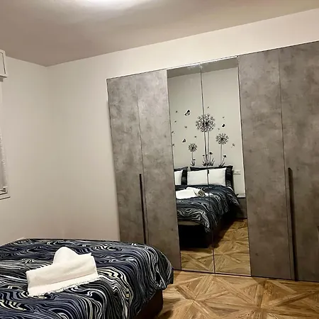 Apartment Emilbo' House *