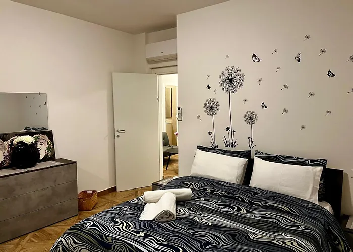 شقة Emilbo' House