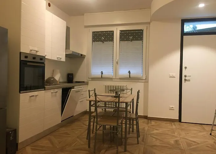 Emilbo' House شقة *